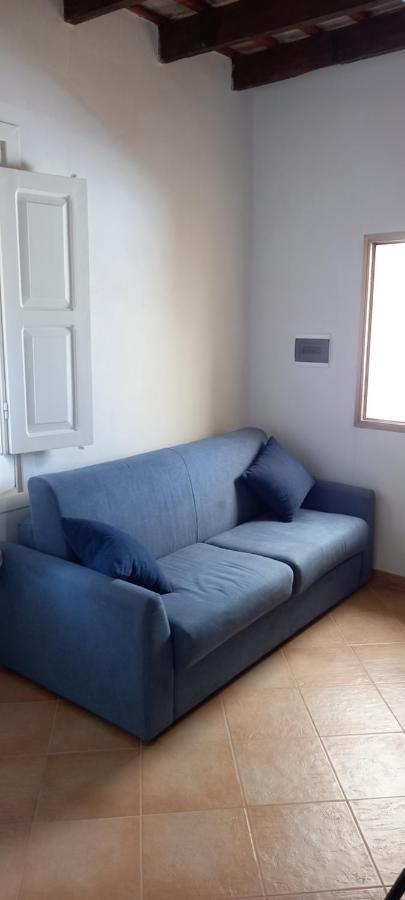 Oltre: Monolocale Con Terrazzo Privato Al Piano Apartment Trapani Bagian luar foto